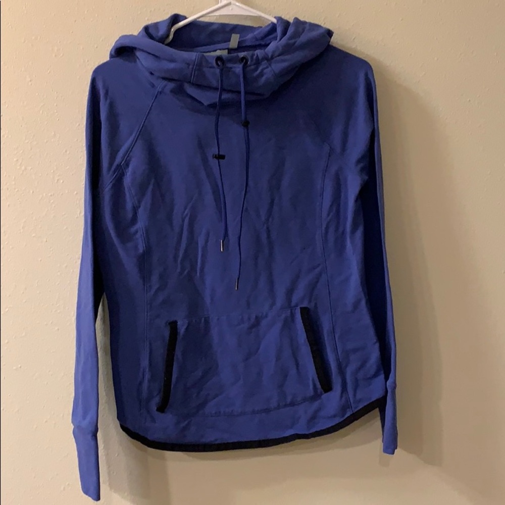 Athleta blue pullover